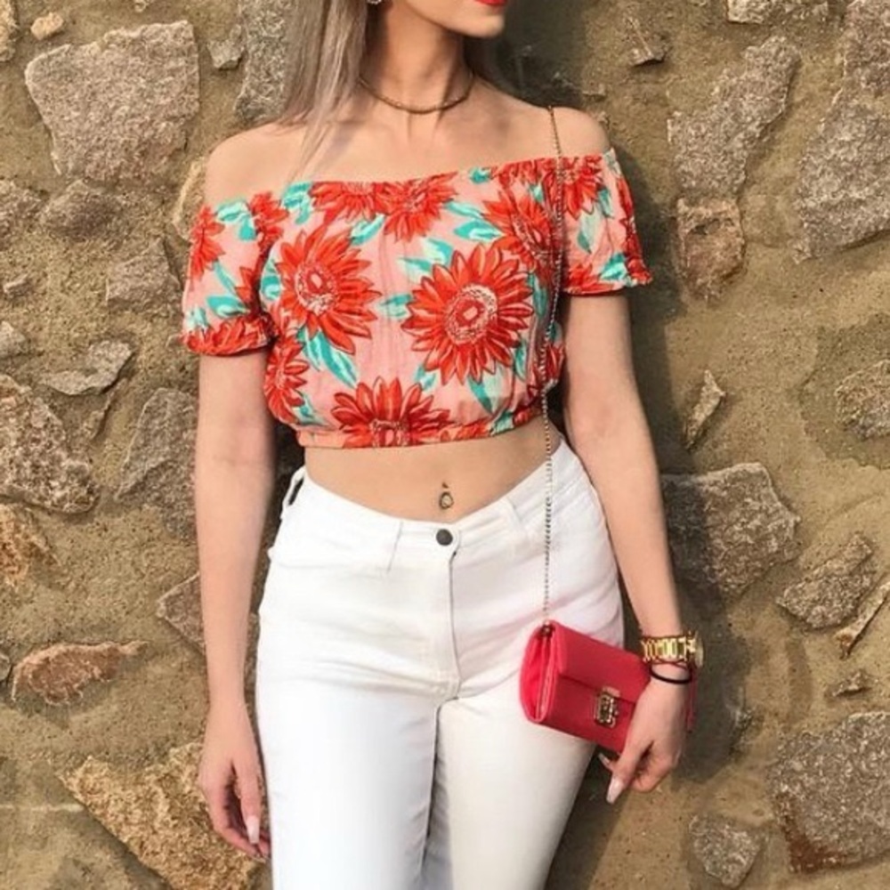 Aerie Floral Crop Top. Size Small